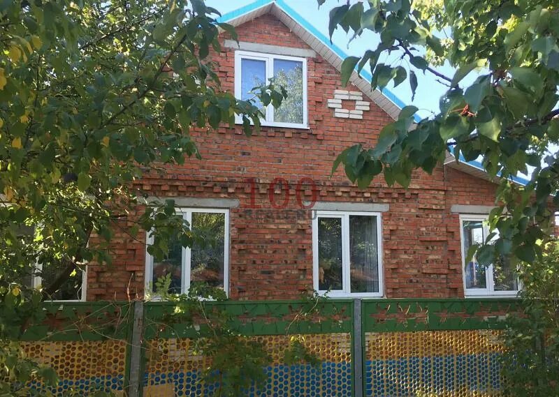 Посёлок городского типа Усть-Донецкий. Дом в Донецке рост обл. Усть-Донецкий Ростовская область. Дом в Донецке Ростовской области.