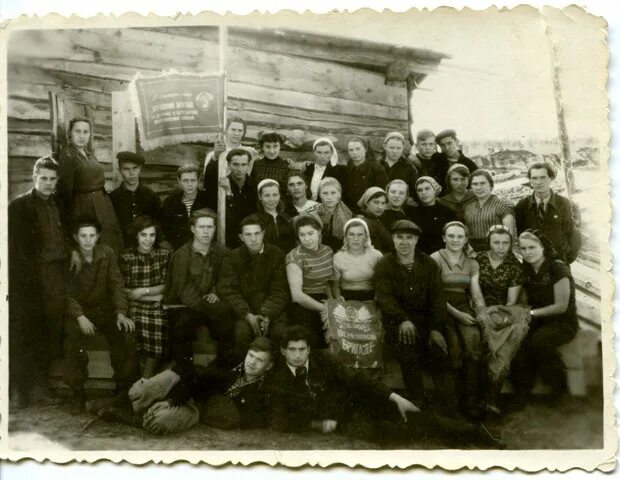 Орловские комсомольцы. Шелехов старые фото. Ул орловских комсомольцев. "орловский комсомолец". "орловский комсомолец".