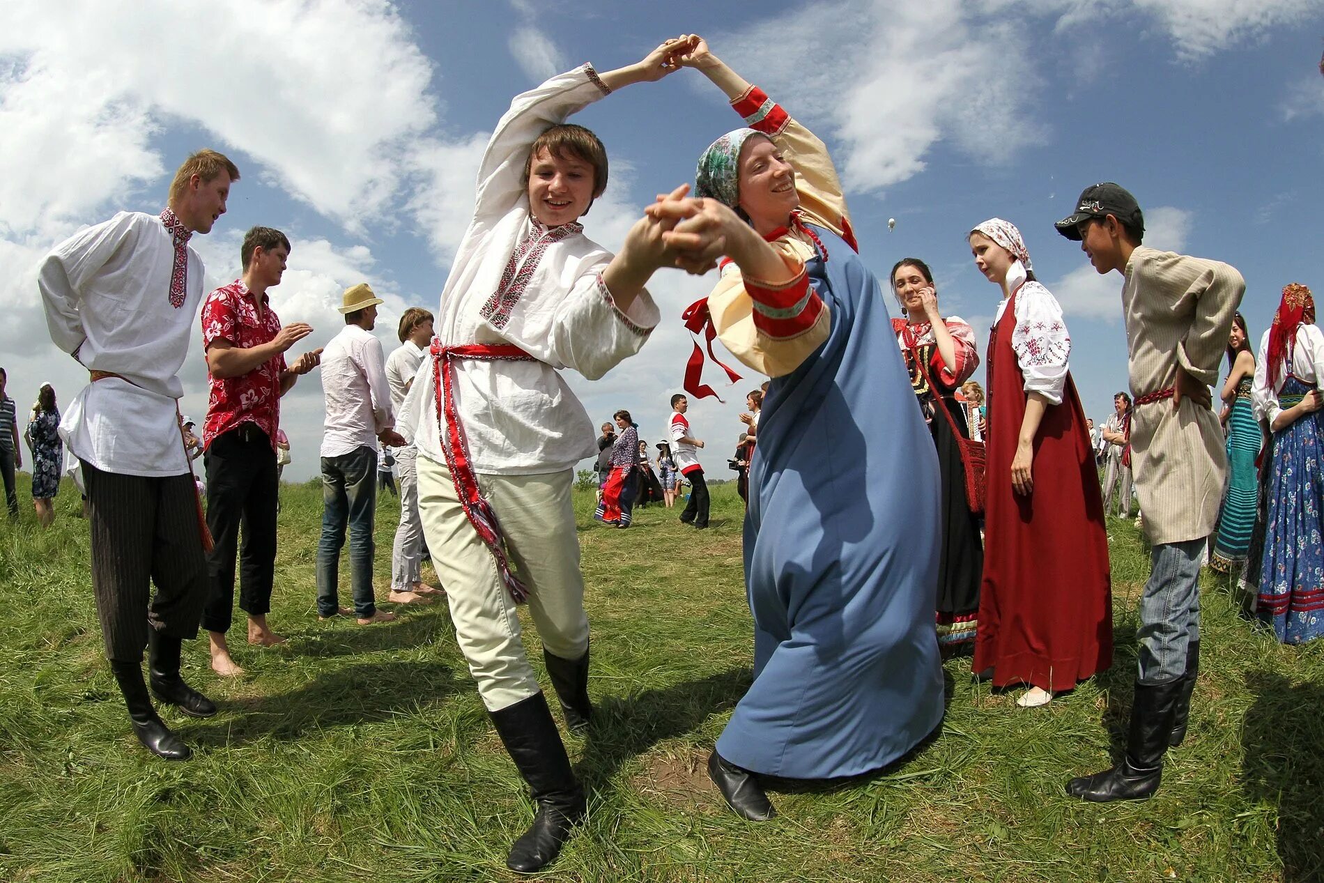 Народное гуляние. Традиционные праздники. Русские народные праздники. Русские гуляния.