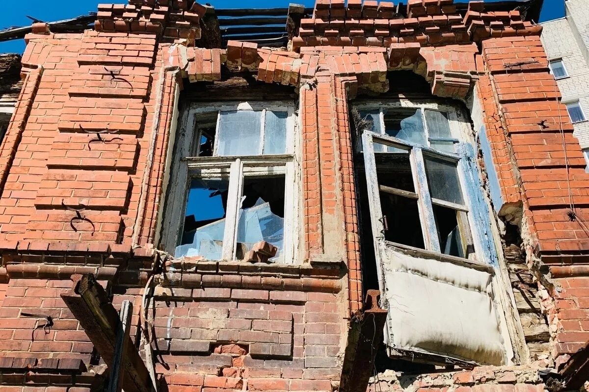 Дом мещан Беньковских Курск. Курск разрушенные дома. Курск старые дома. Плачевное состояние исторических зданий Курск. Сегодня дома курск