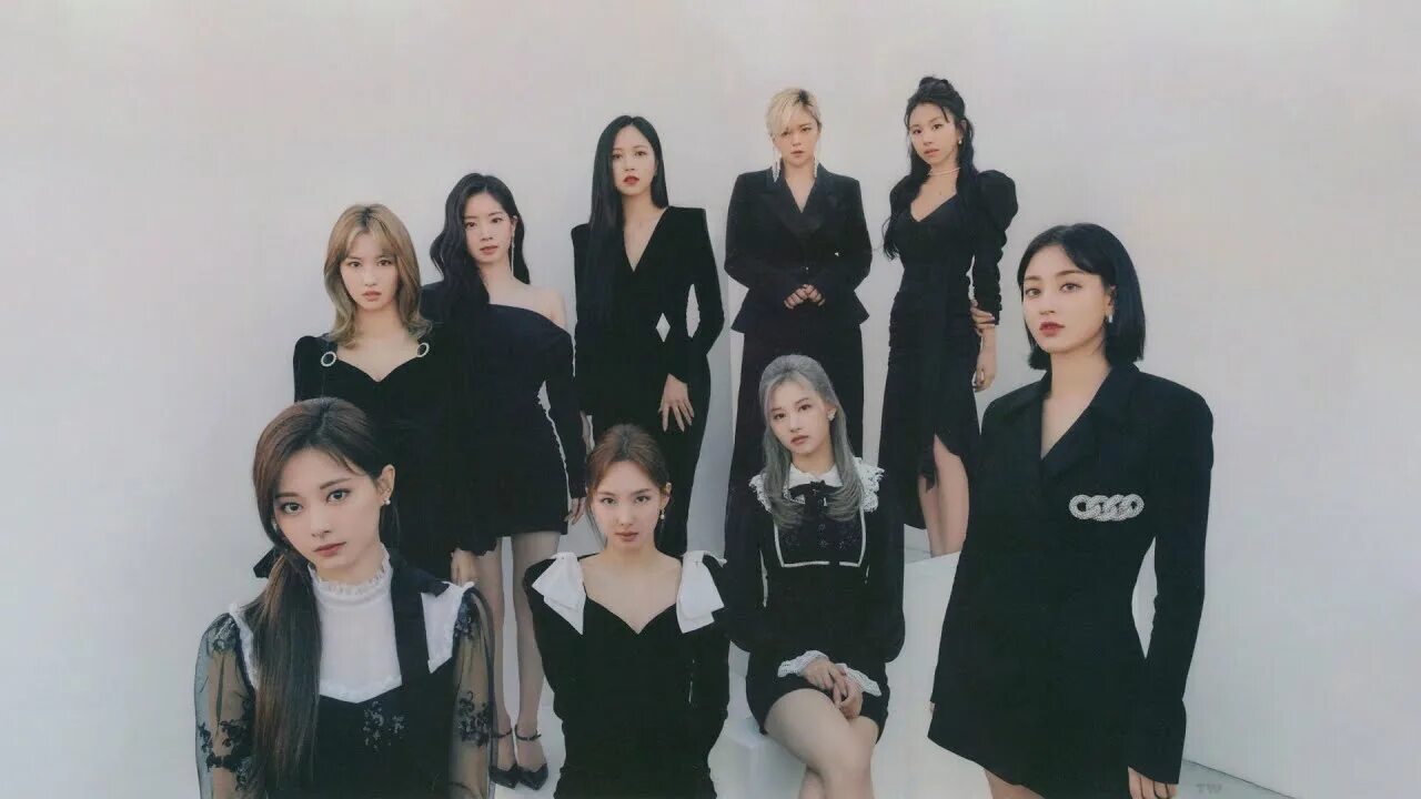 Twice video. Твайс 2025. группа twice 2025. twice ot9. твайс 2025 фото.