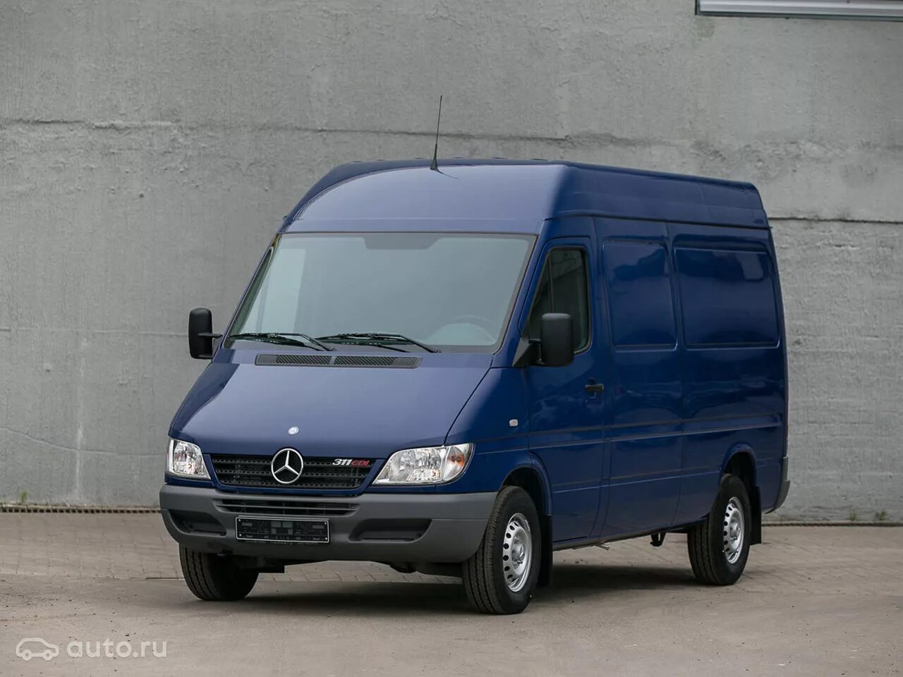 Купить легкий транспорт бу. Мерседес Спринтер Классик фургон. Mercedes Benz Sprinter 2020. Мерседес Бенц Спринтер грузовой. Мерседес Бенц Спринтер т1.