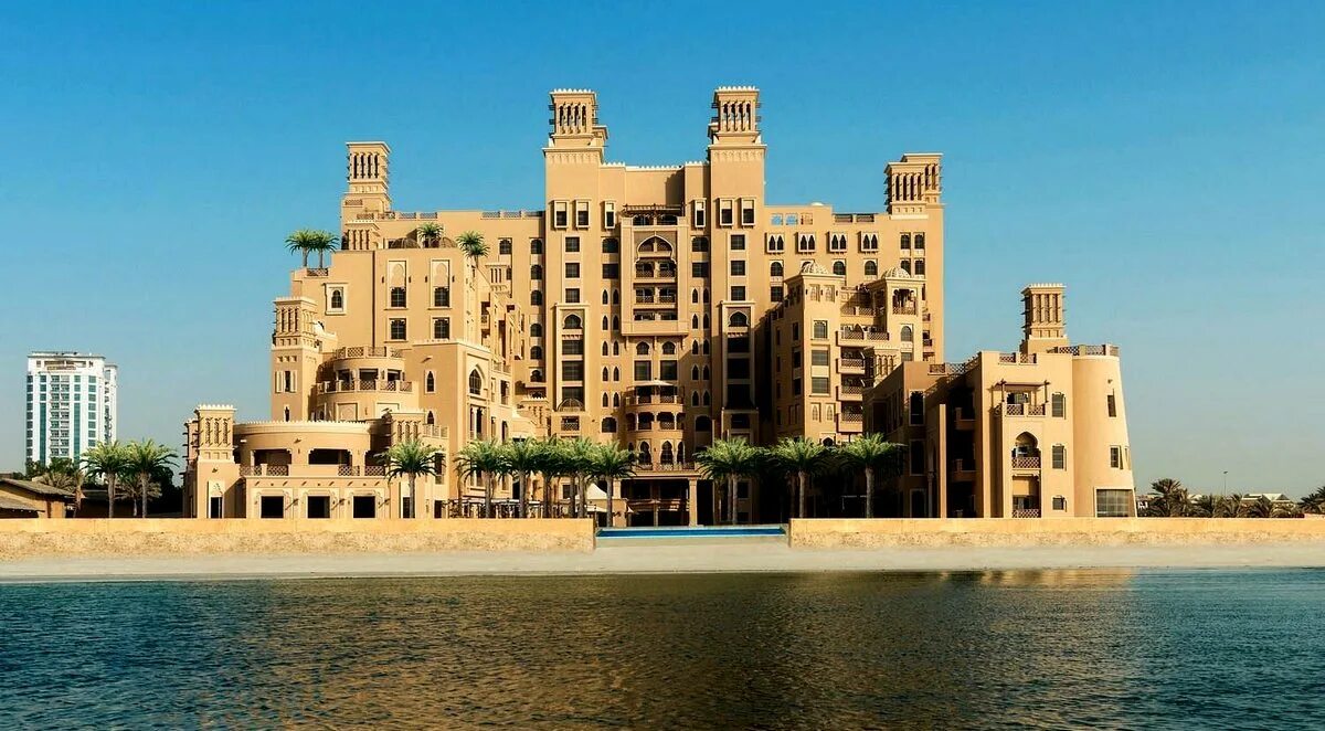 Шератон спа шарджа. Отель Sheraton Sharjah Beach. Шератон Шарджа. Шератон Дубай Шарджа. Sheraton Sharjah Beach Resort Spa 5 Шарджа.