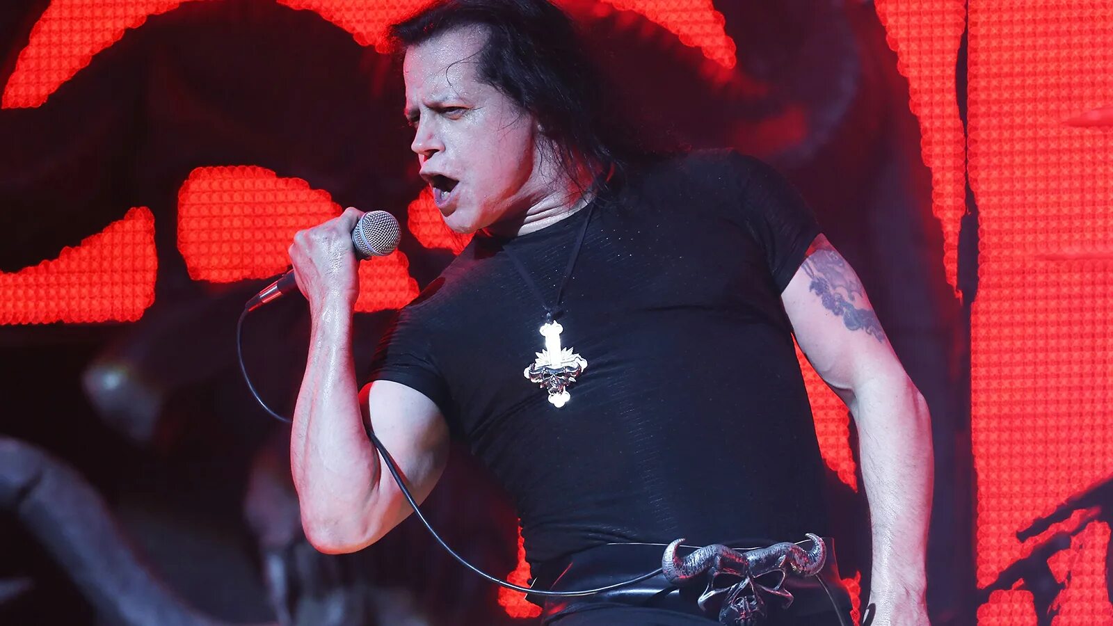 Гленн данциг. Glenn Danzig. Danzig вокалист. Данциг, Гленн 2005. Glenn Danzig молодой.