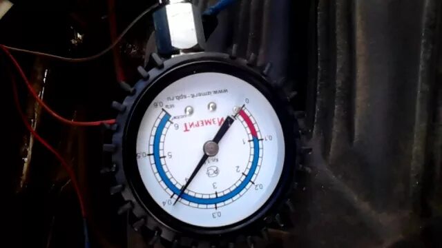 Давление в рампе газель 4216. Давление в топливной рампе газ 31105 крайслер. давление топливной системы 4216. давление топлива газель крайслер. измеритель давления в топливной рампе газель 4216.