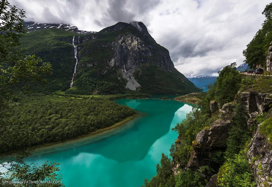Норвегия самая. Гйрангерфьорд Норвегия. Долина Лодален Норвегия. Лодален Норвегия озеро. Королевство Норвегия самое красивое место.