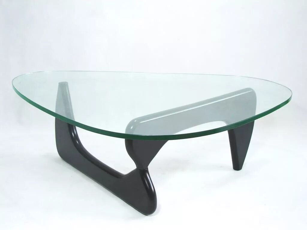 Треугольные столики. Isamu Noguchi Coffee Table. Журнальный столик Исаму Ногучи. Исаму Ногучи Herman Miller. Стол Noguchi.