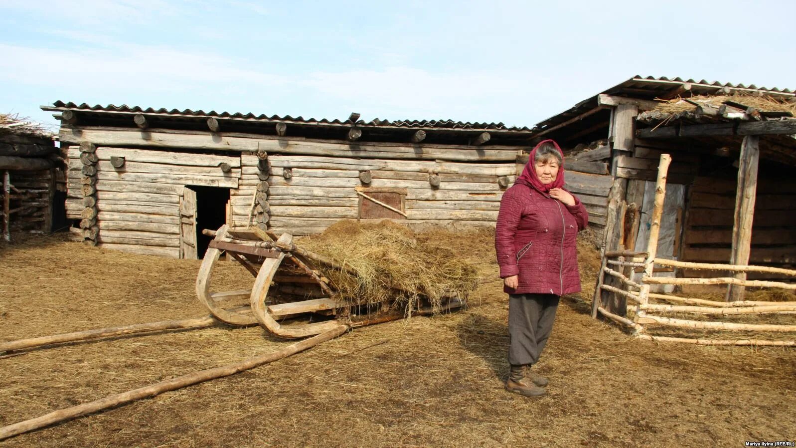 Жизнь в таежной глубинке. Жизнь в сибирской деревне. Деревня в Сибири. Жители сибирской деревни. Жители русской деревни.