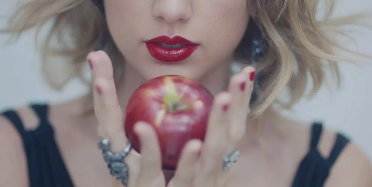 Taylor Swift blank Space. Тейлор Свифт blank Space. Тейлор Свифт клипы. Клип Тейлор Свифт blank Space. Тейлор свифт blank