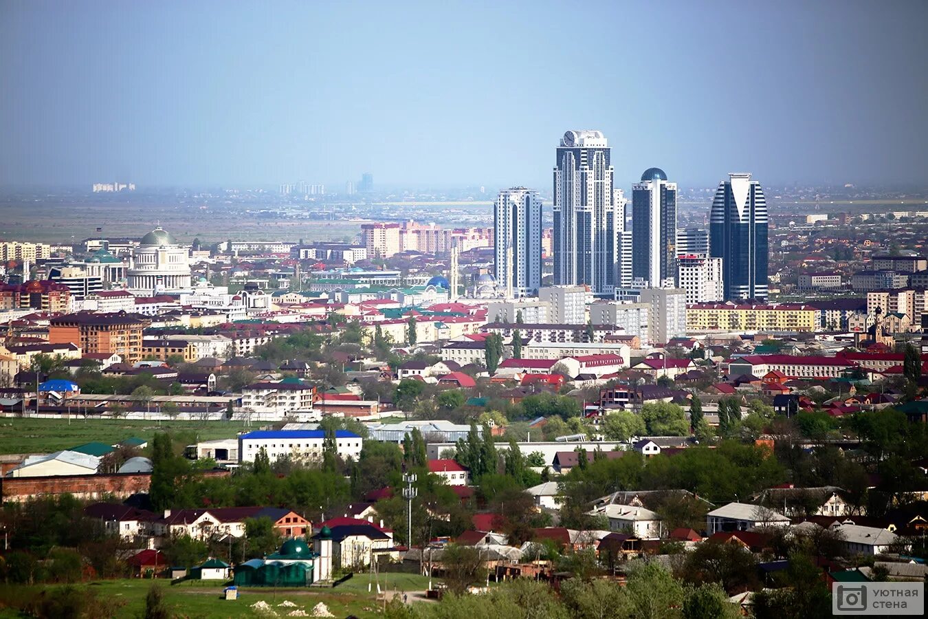 Г грозный район. Город Грозный панорама. Чеченская Республика Грозный. Столица Чечни Грозный. Висаитовский район г Грозного.