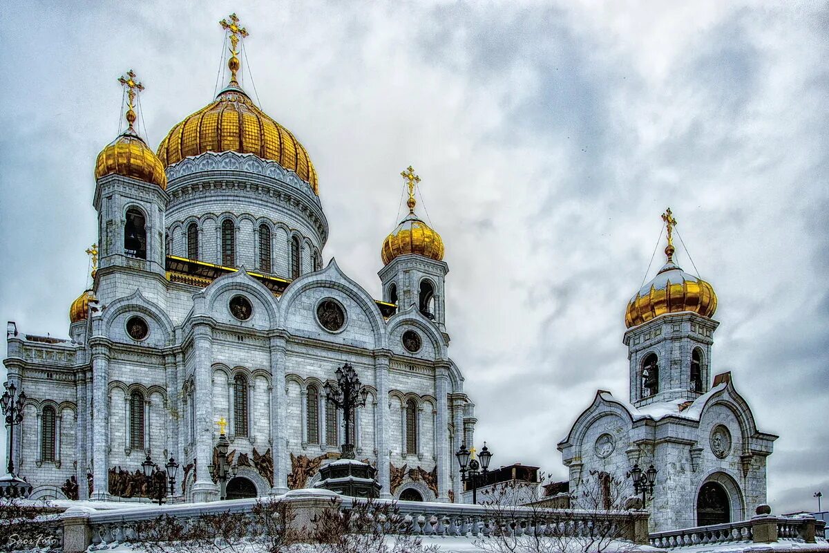 Колокола храма христа спасителя. Храм христа спасителя колокольня. Колокольня храма христа спасителя. Храм христа спасителя в москве колокольня. Храм христа спасителя колокольня.