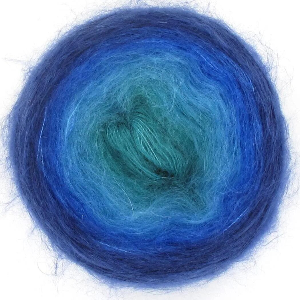 Пряжа с длинным градиентом. Пряжа градиент. Пряжа градиент. Нитки градиент для вязания. Градиентная пряжа.
