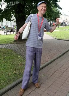 Чем сейчас занимается соседов