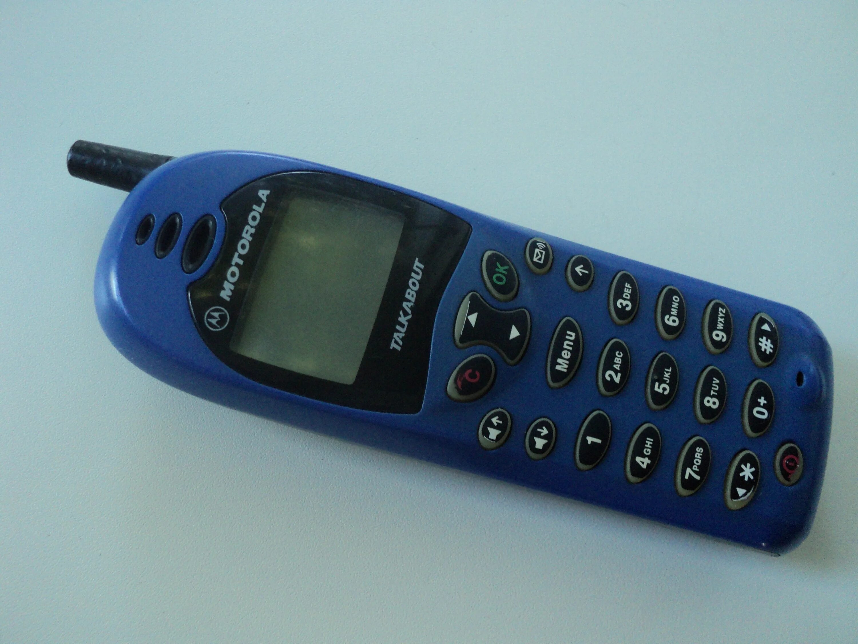 Motorola Talkabout 180. Моторола 2000. Motorola сотовый 2000. Первый сотовый телефон Моторола 2000. Моторола старые модели