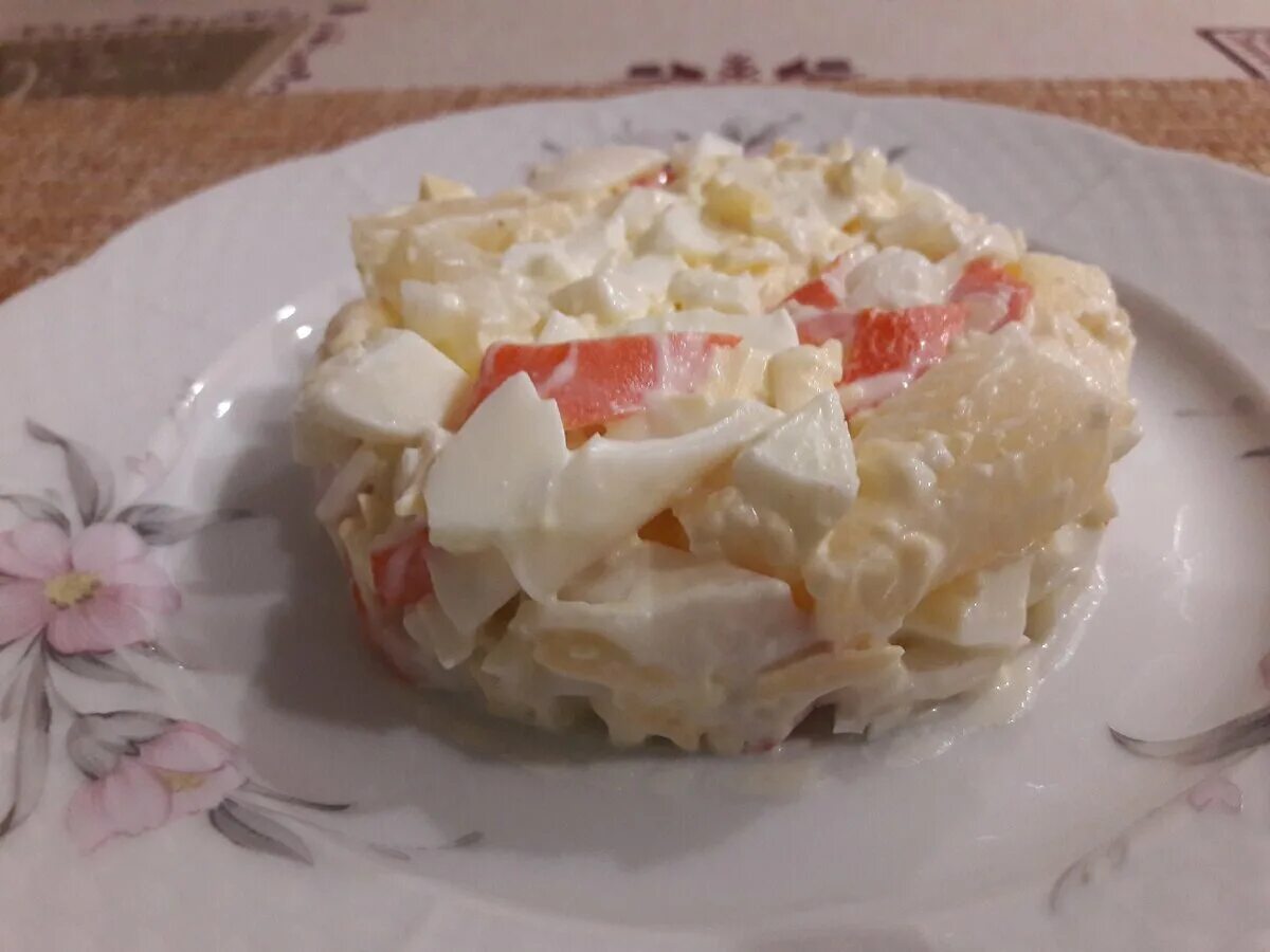Салат с крабовыми палочками маслом и яблоком. Салат с крабовыми палочками маслом и яблоком. Салат с крабовыми палочками маслом и яблоком. Салат с крабовыми палочками маслом и яблоком. Салат с крабовыми палочками и яблоком.