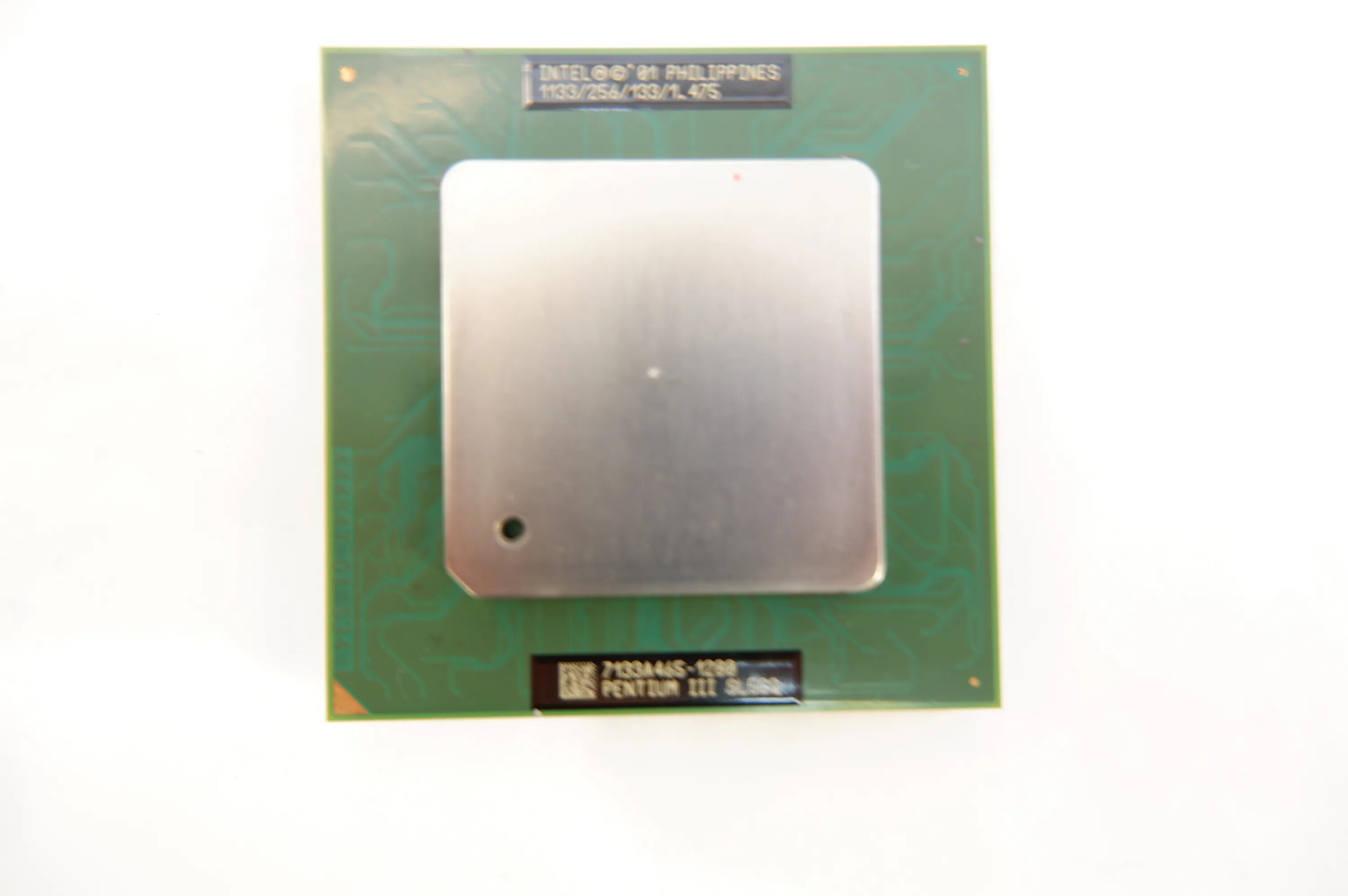 Пентиум 3 процессор сокет 370. Intel pentium iii 1333 ножки процессора. Процессор pentium iii. Корпус slex 4u pentium iii. Intel pentium iii 733eb.