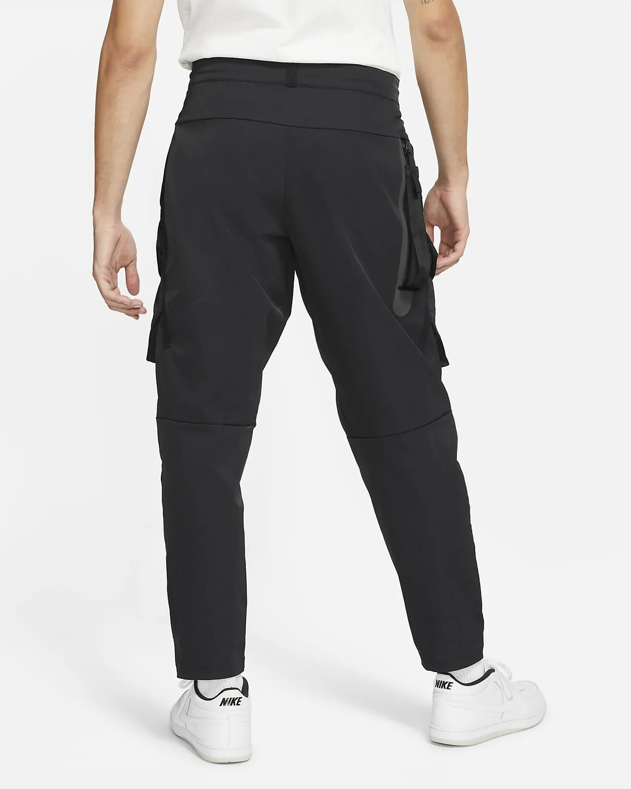 Nike cargo. Брюки Nike Tech Woven. Nike Tech Cargo Pants. Брюки Nike NSW Cargo. Брюки Nike Tech Pant Woven.