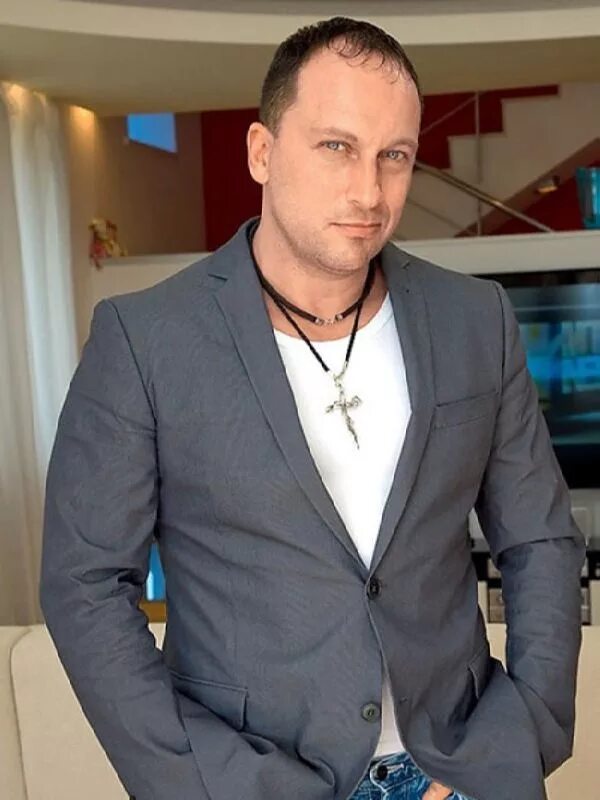 Сколько лет дмитрию владимировичу. Сколько лет дмитрию владимировичу. Афанасьев дмитрий олегович. Щепотин дмитрий иванович стрежевой. Нагиев молодой.