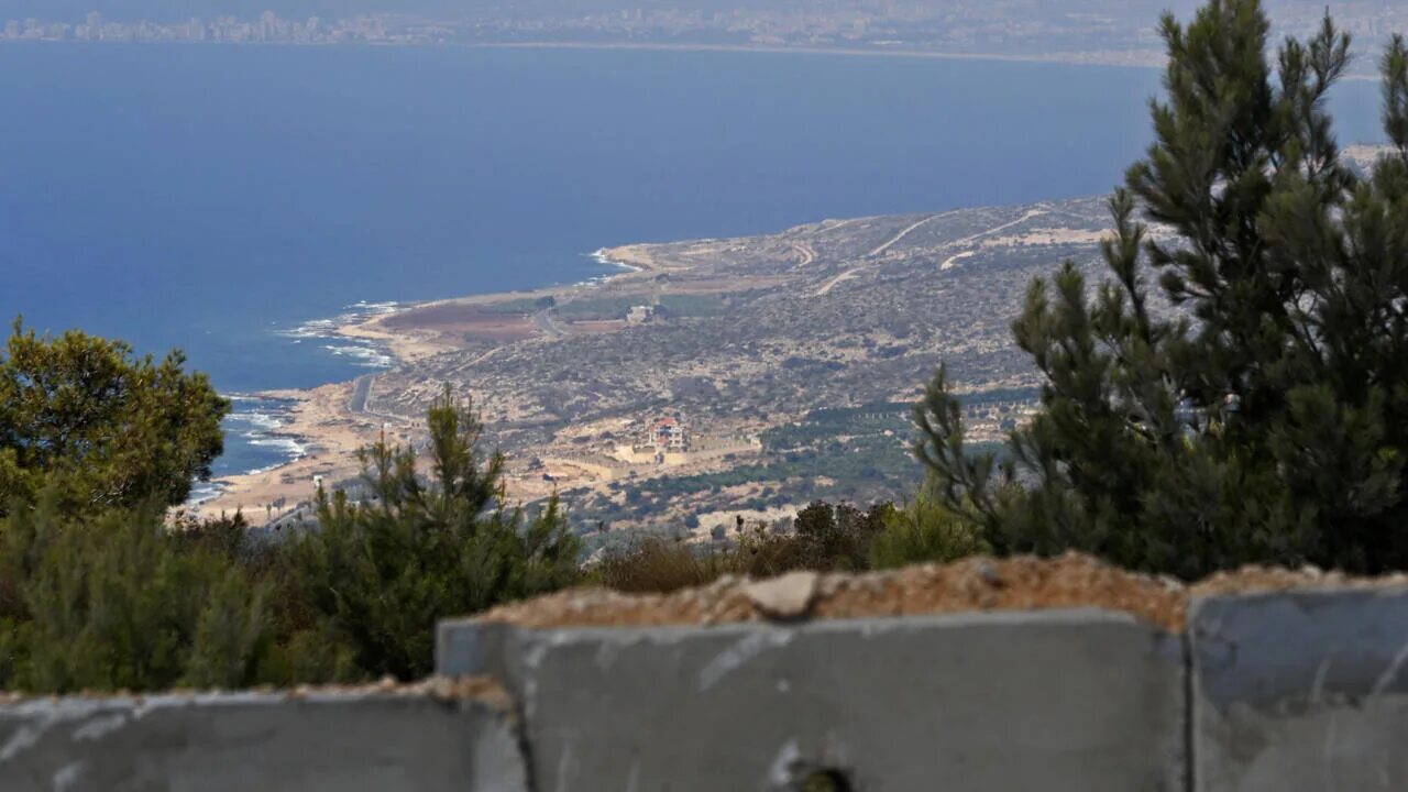 Израильская техника в ливане. Israel reports at least 50 soldiers wounded in past 24 hours. Израильская артиллерия. Israel lebanon 2024. Israel lebanon 2024.