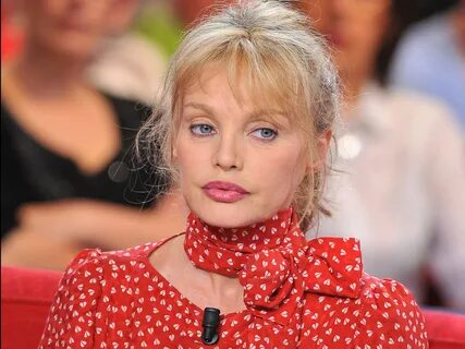 arielle-dombasle.jpeg.