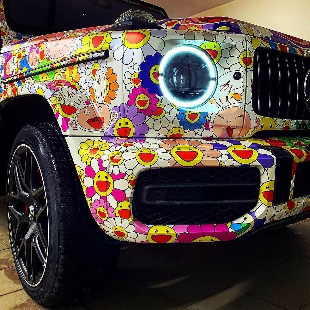 Цветной авто. Мерседес Гелендваген Радужный. G63 Wrap Vinyl. Разноцветные машины. Разноцветная пленка на авто.