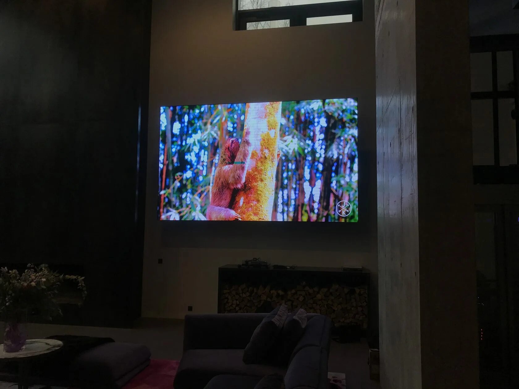 Вращающийся телевизор в стене. Телевизоры lg 2022. Диагональ телевизора мистери 40 дюймов. Samsung q55q77rau. Телек топ новосибирск.