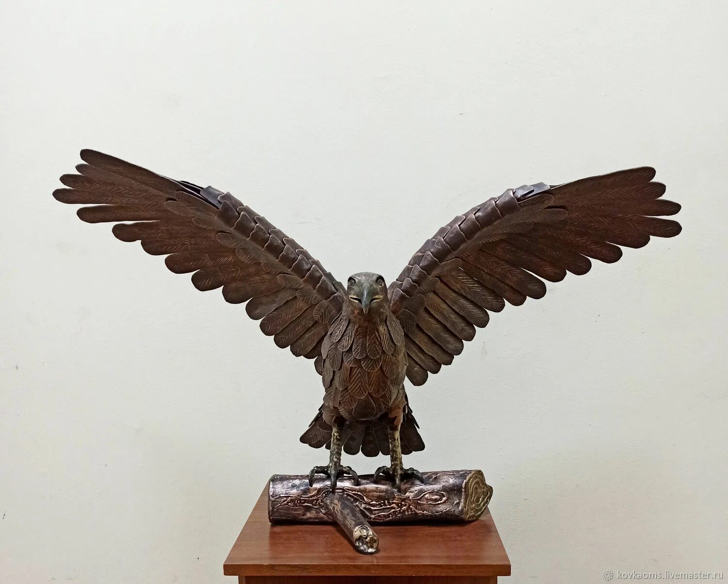Кованый Орел. Скульптура орла. Орел из ковки. Орел царь птиц.
