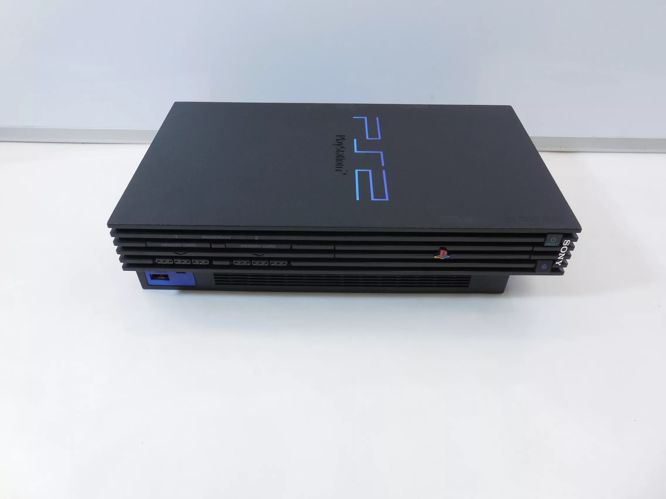 Пс 2 8. Sony ps2 fat. Sony PLAYSTATION 2 fat. Sony PLAYSTATION 2 SCPH-50008. Ps2 fat 50008.