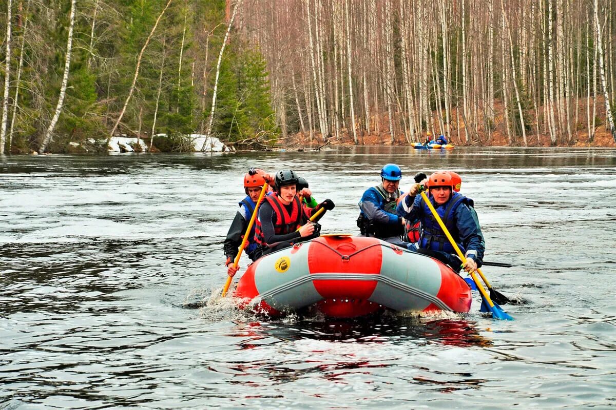 Семейный поход. Спортивный рафтинг. Поход в горы. База рафтинга кивиниеми. Активный отдых это определение.