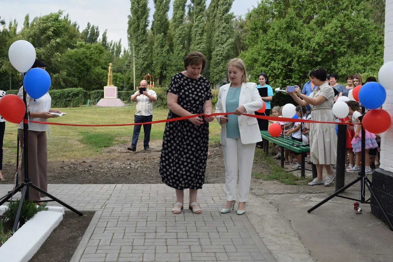 Благоустройство двора административного здания. Субботники в уфе фото. Инициатива жителей по благоустройству. Инициативное бюджетирование. Инициатива жителей парк.