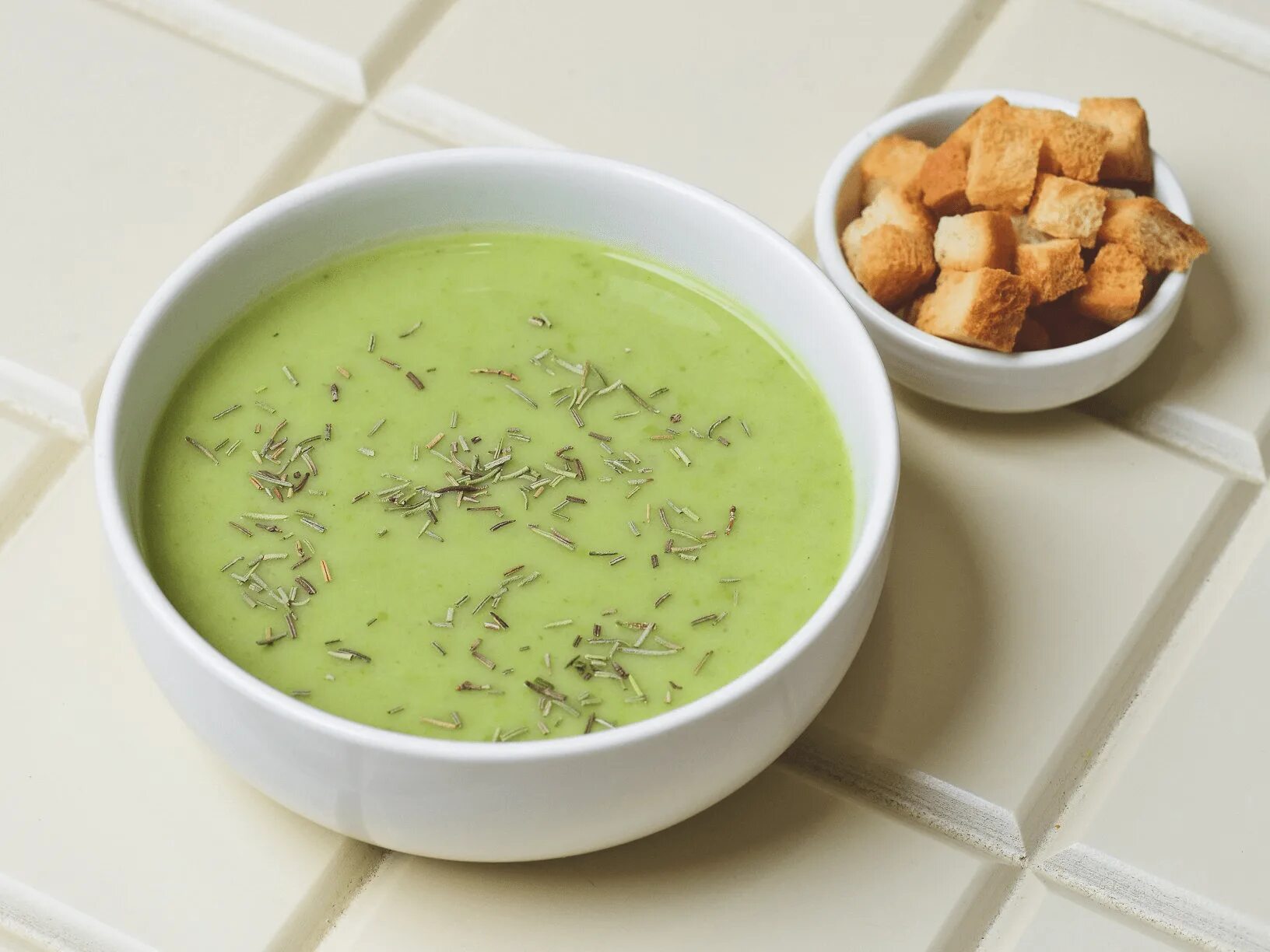 Овощной суп пюре мили Джули сабджи ка. Суп-пюре (овощной или из птицы),. Крем-суп из брокколи 300г. Овощной крем суп.