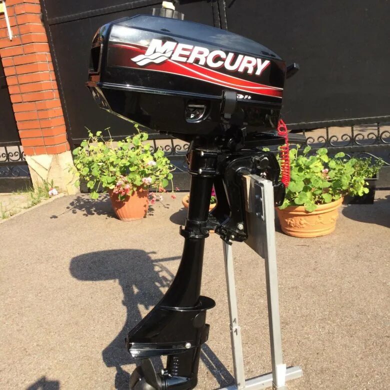 Mercury f 3. 5 m. Лодочный мотор меркури 3. Меркури 3. Меркурий 3 5.