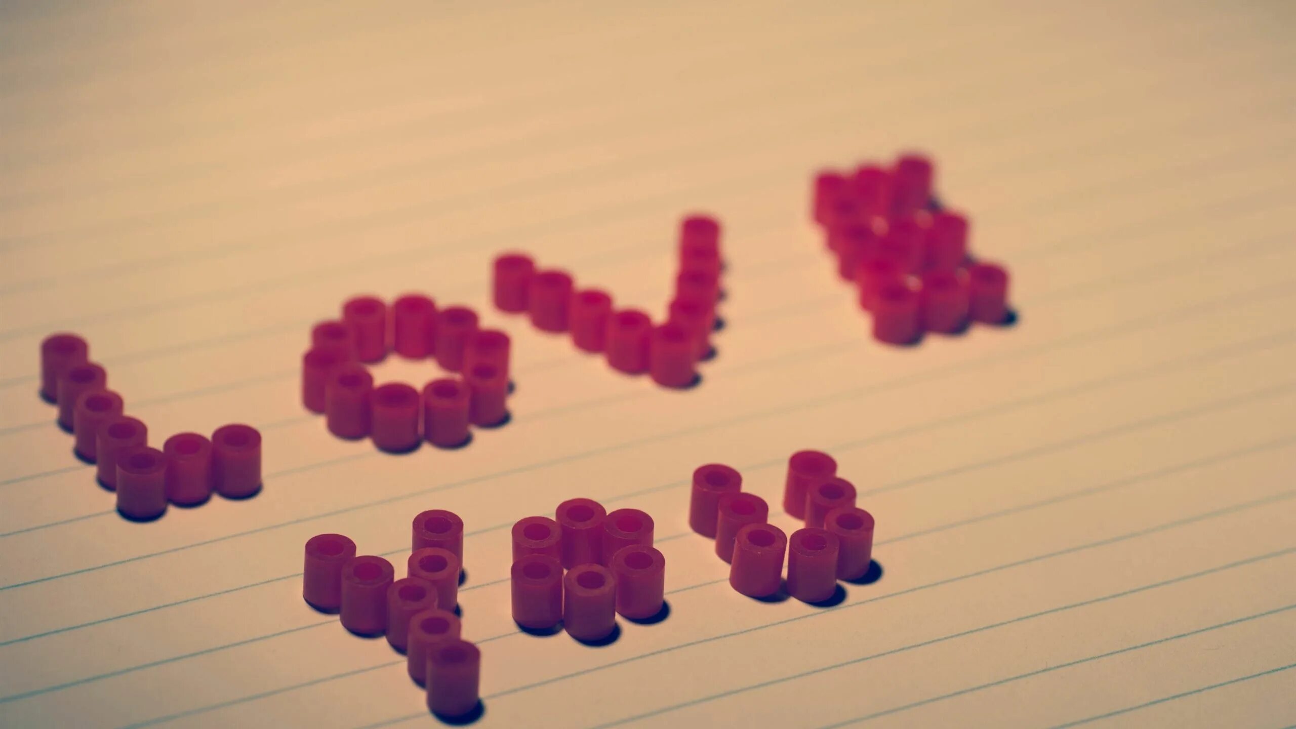 Про любовь ю. Обои любовь. обои я тебя люблю. обои l love you. обои на телефон любовь вертикальные.
