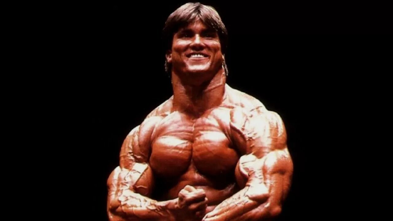 Большая шея почему. Большая шея почему. Москера рубиэль. Бычья шея. Огромная накаченная шея.