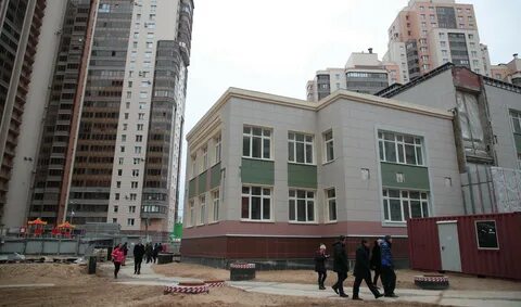 Сад в приморском районе