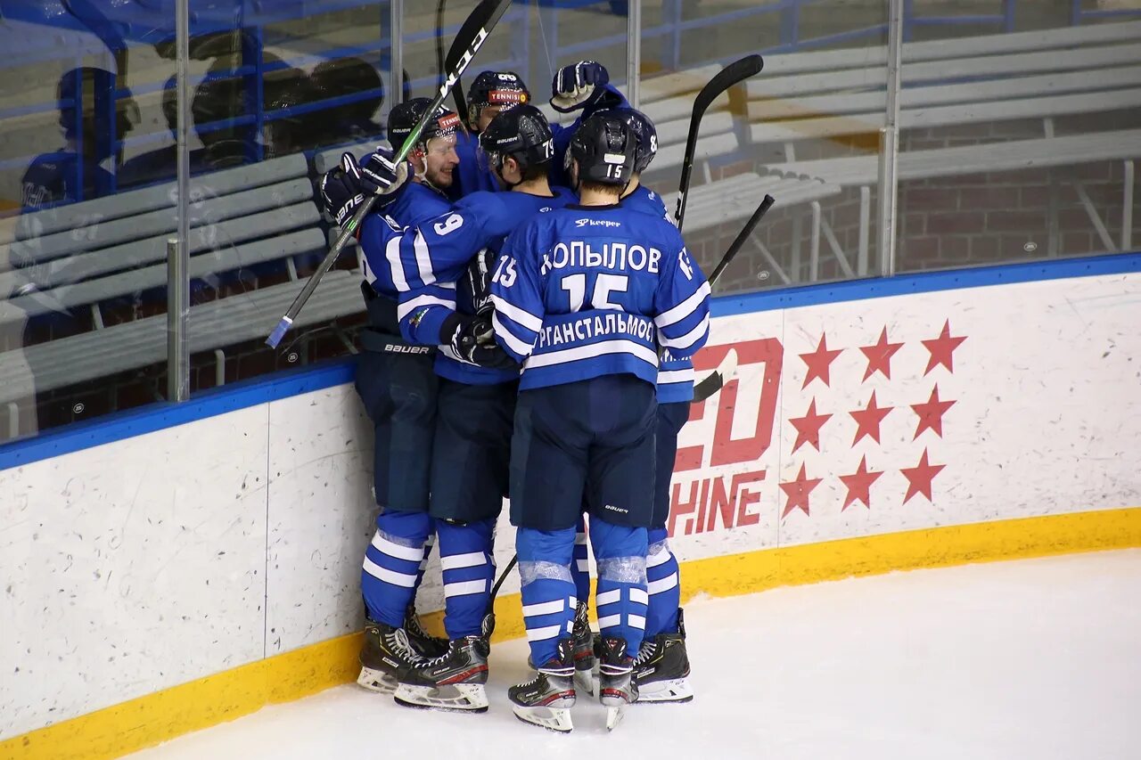 хк динамо алтай барнаул. динамо алтай хоккей арена. динамо алтай хоккей. динамо барнаул хоккей. динамо алтай.