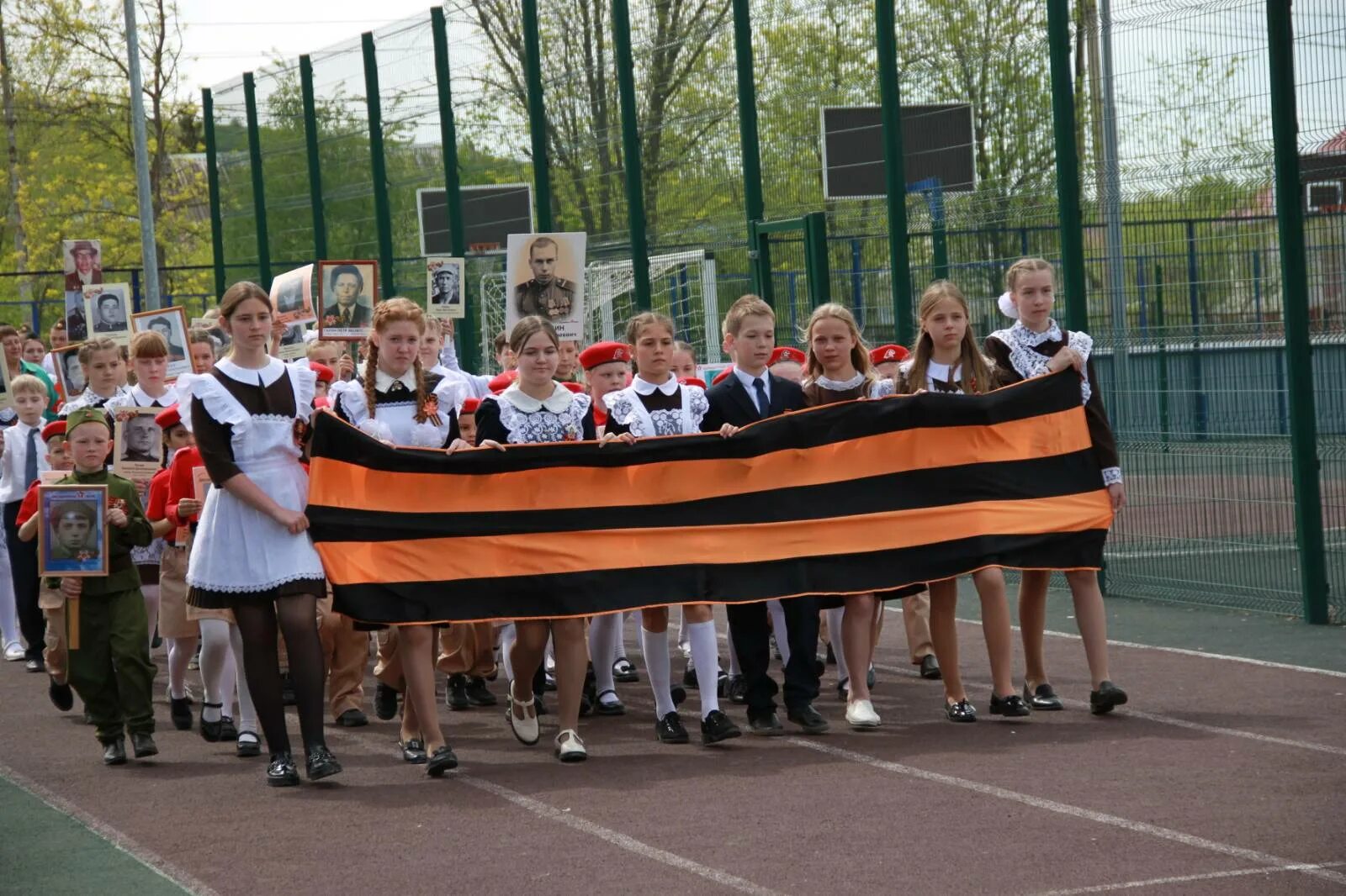 гидрострой краснодар школа 52. школа 52 киров. средняя общеобразовательная школа no 52. школа 52 новокузнецк. школа номер 52 владивосток.