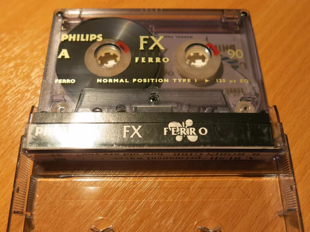 Кассеты филипс. Philips Metal c-90 Cassette. Аудиокассеты Philips MCX-90. Филипс 2000 кассета. Audio Cassette Ice FX-MB 60.