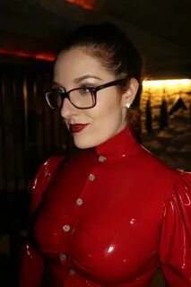 Latex mistress
