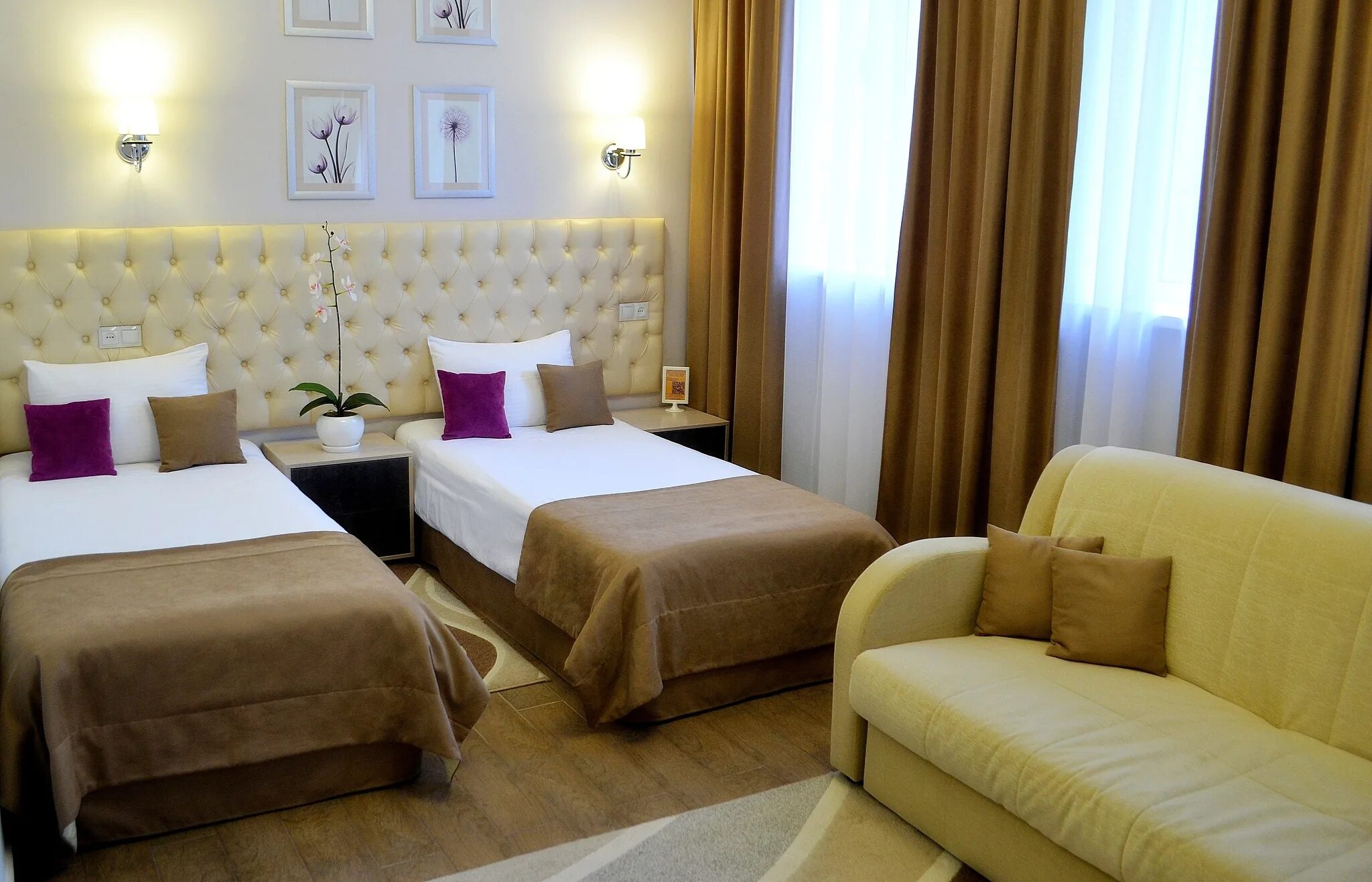 Lux promo park house. Ессентуки пушкина 12. Park house 3 ессентуки. Park house ессентуки. Park hotel ессентуки.