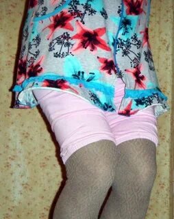 Әйелі трахается, ал күйеуі пизда порносын жалайды