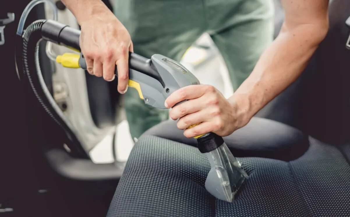 обслуживание салона автомобиля. химчистка салона автомобиля. химчистка салона автомобиля. мойка салона автомобиля. мойка салона автомобиля.