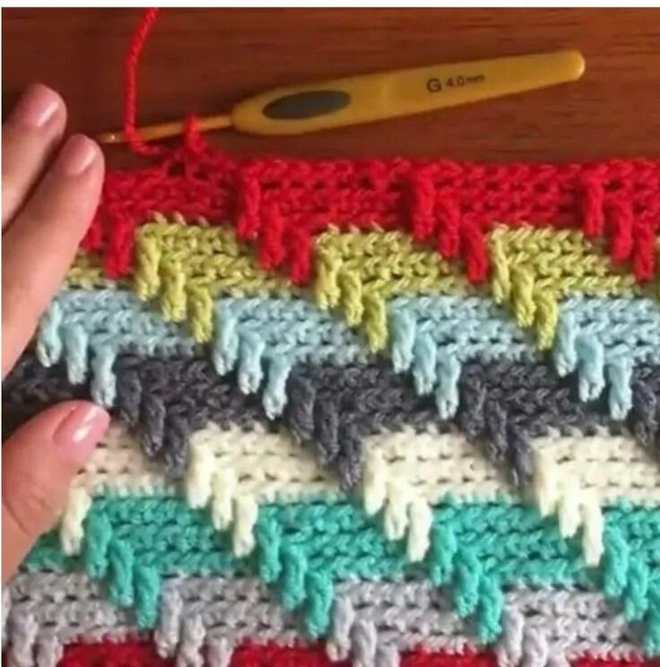 Тунисская техника вязания крючком. Тунисское вязание крючком. Тунисская вязка крючком. Плед тунисским вязанием. Вязаные коврики тунисским крючком.