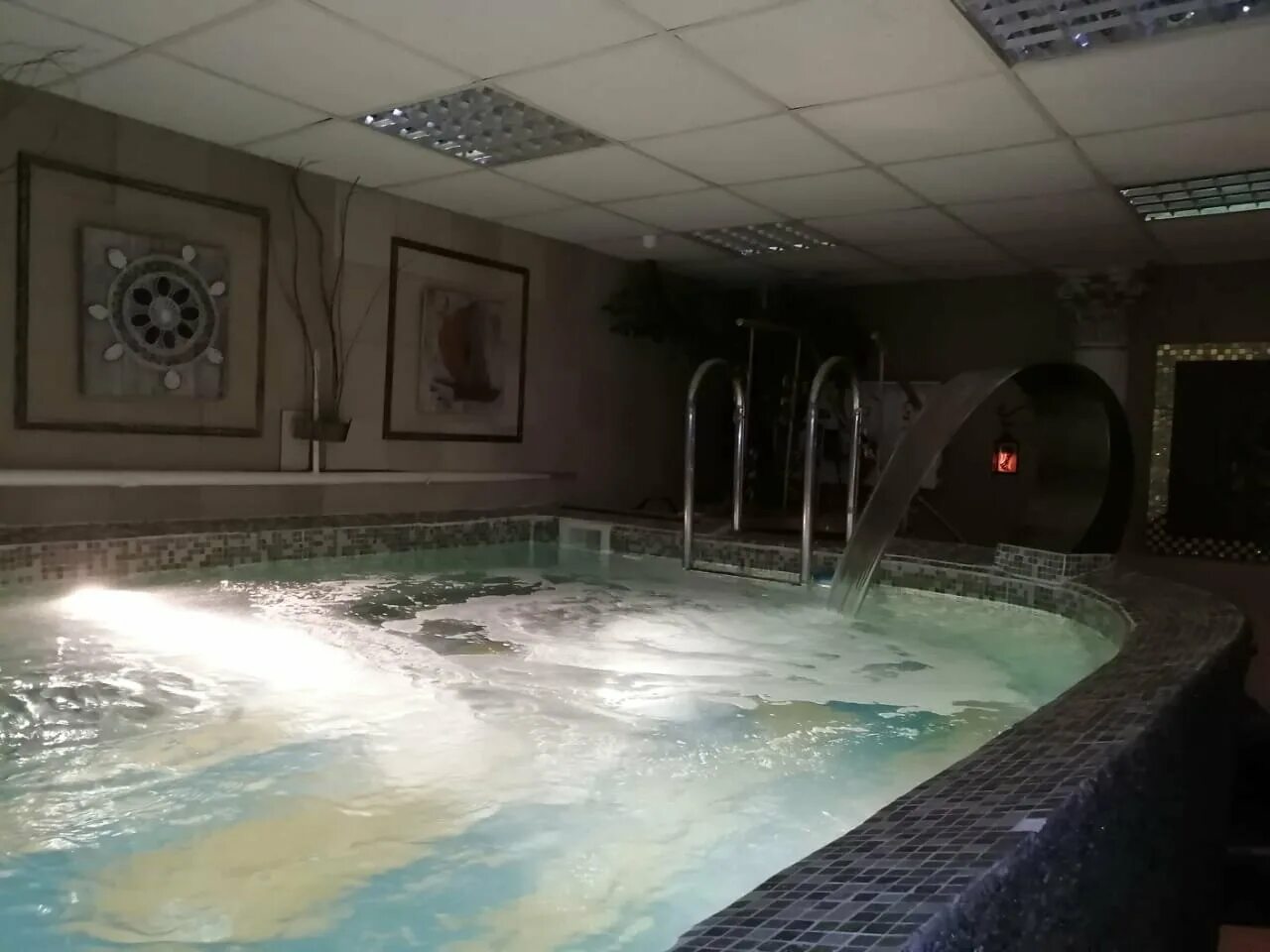 тёплое местечко качканар бассейн. сауна местечко. сауна тёплое местечко курган русский зал. качканар баня тёплое местечко. сауна местечко.