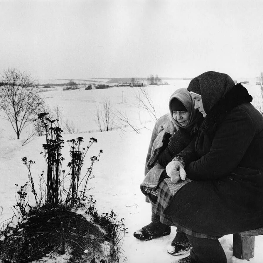 Жизнь вдовы. Вдова фото. Жизнь вдовы. Жена гагарина. Жизнь вдовы.