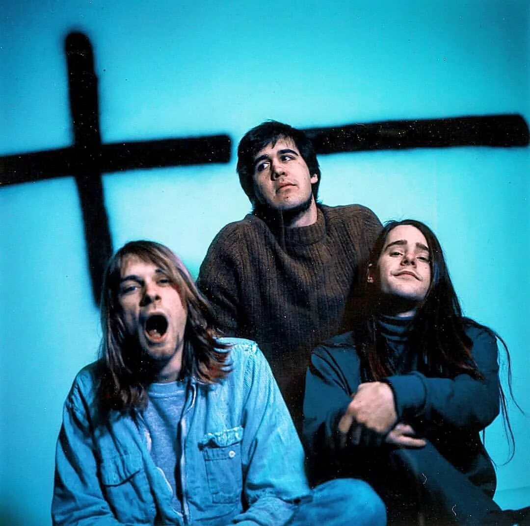 Nirvana музыка. Группа Nirvana. Курт Кобейн с группой. Группа Foo Fighters Nirvana. Группа Нирвана Курт Кобейн.