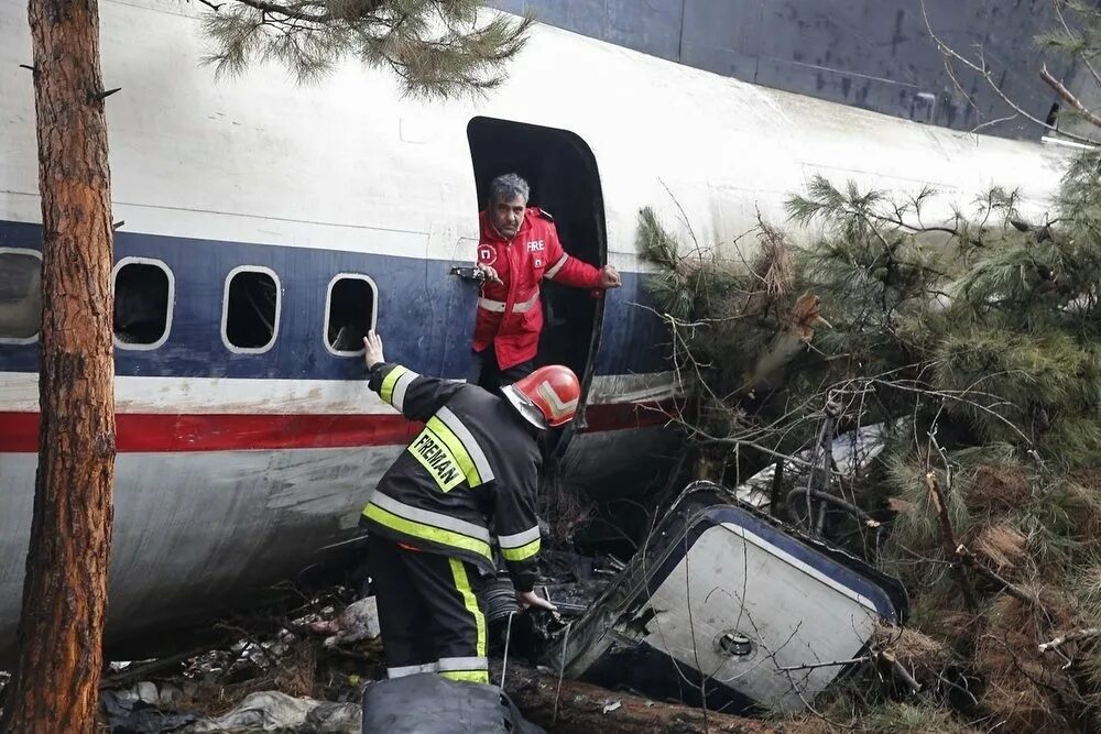 Авиакатастрофа стюардесса. Боинг 707 катастрофа ВВС. Боинг 707 Иран ВВС.