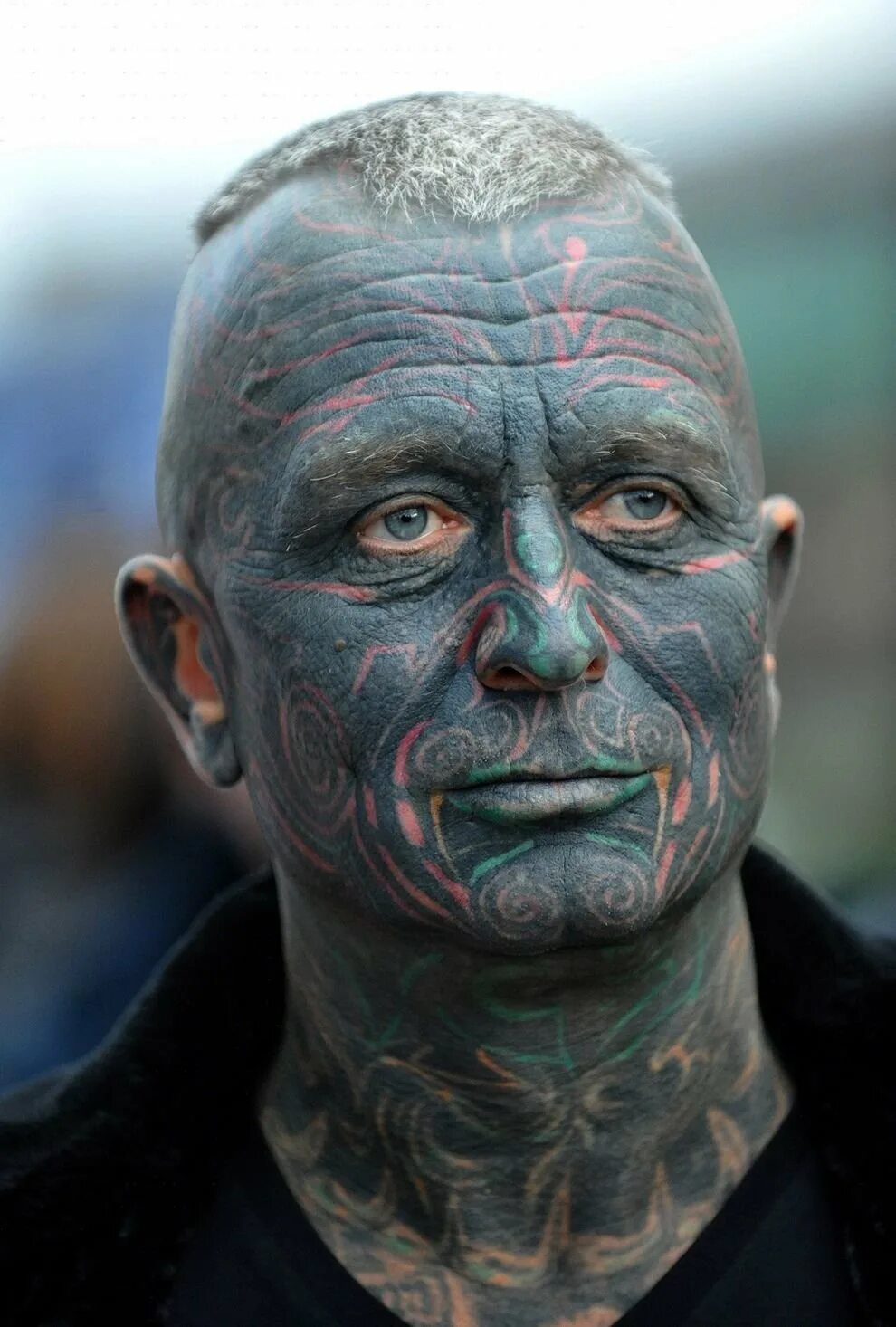Человек вв. Тату на лице. Самый татуированный человек. Самый татуированный человек в мире.