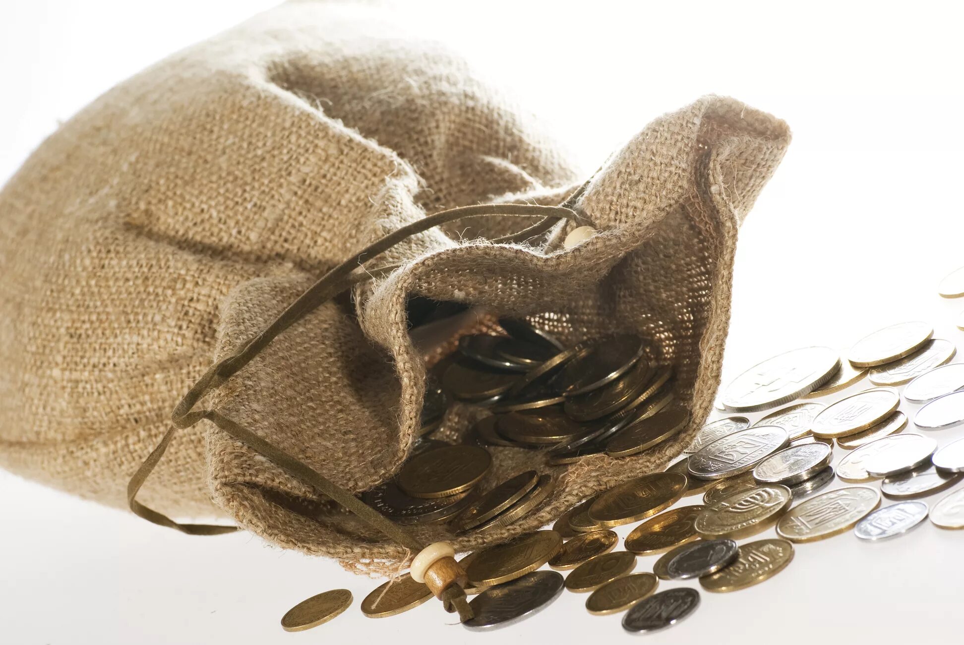 мешочек с деньгами. кожаный мешочек для мелочи. мешок с монетами. мешочек с деньгами. мешочек с монетами.