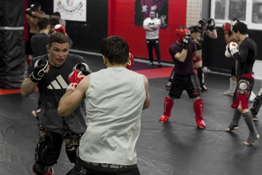 Fighting the first. Школа смешанных единоборств Kanunnikov’s Fight School, Батайск. Фокс файтинг скул Скотное. Первый Fight Ростов. Фотографии единоборств старые.